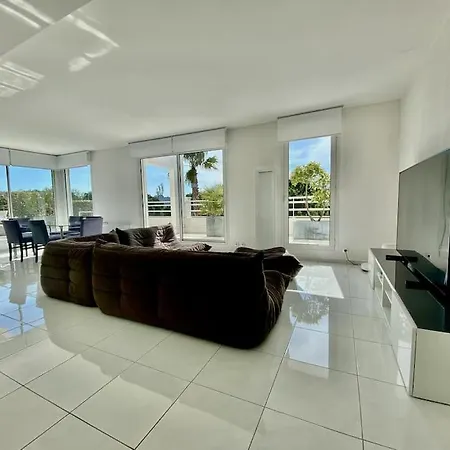 Pgh N1 - Roof-top&parking Privé, à 2 Pas Du Golf La Grande Motte