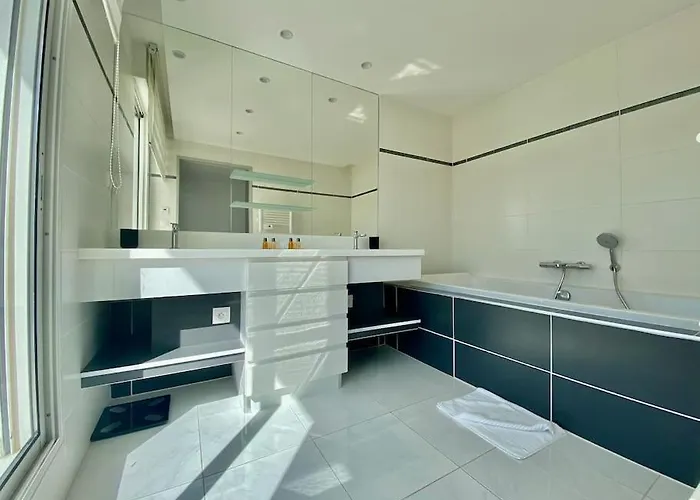 Pgh N1 - Roof-top & Parking Prive, A 2 Pas Du Golf *